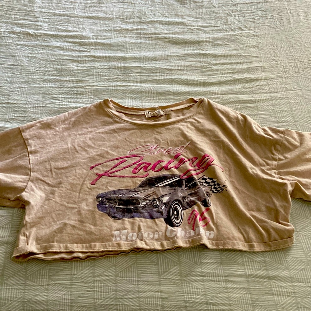 Size small crop top brand Nikxie